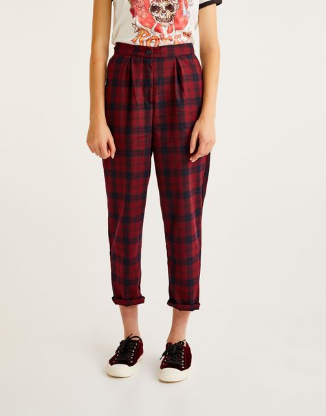 graphic t-shirt #graphic t-shirt #plaid pants women #plaid pant outfits